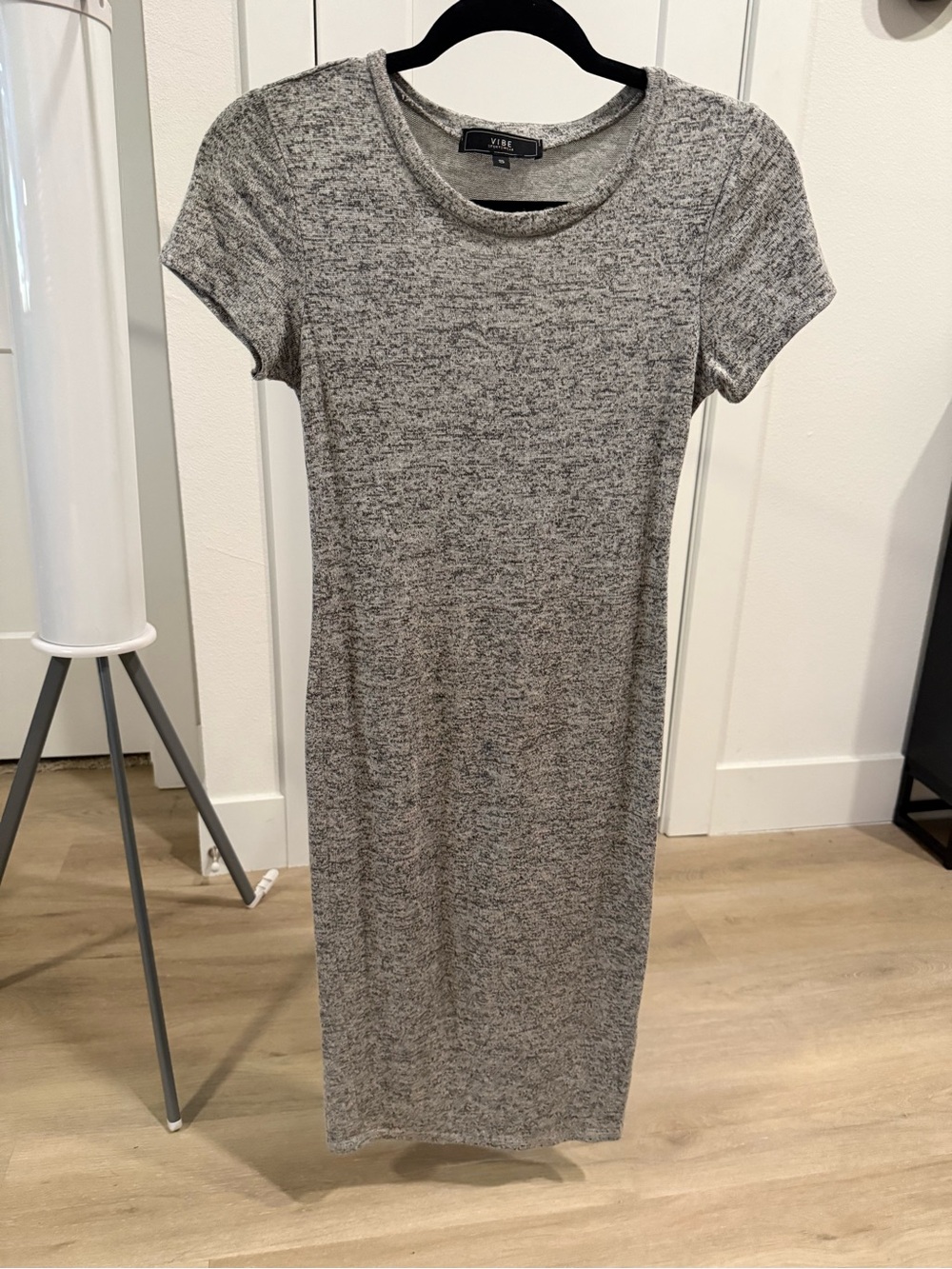 Vibe Heather Gray Short Sleeve Midi Dress